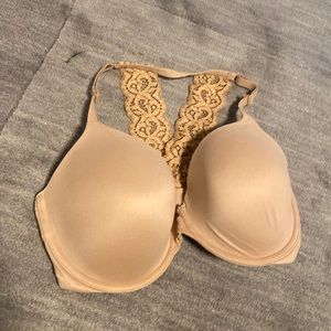 Victoria’s Secret Full Coverage Bra with Lace back straps
